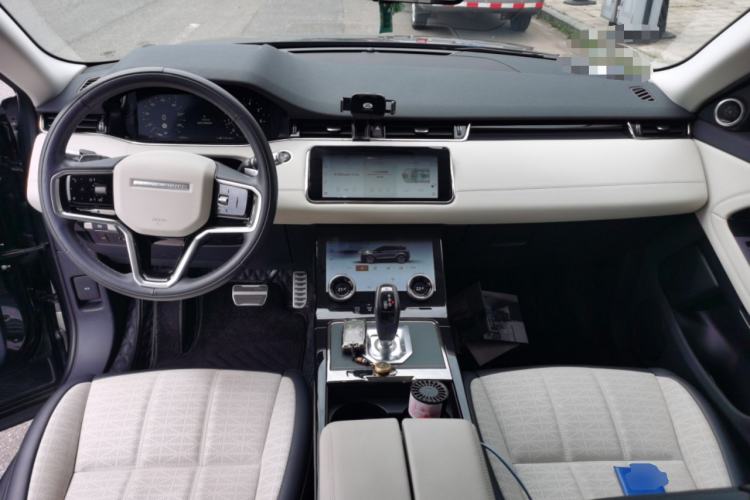 Used Land Rover Range Evoque 2021 Range Rover Velar L 249PS R-Dynamic First Edition Center Console