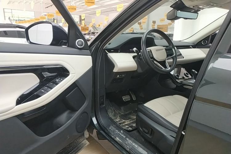 Used Land Rover Range Evoque 2021 Range Rover Velar L 249PS R-Dynamic First Edition Driver Seat