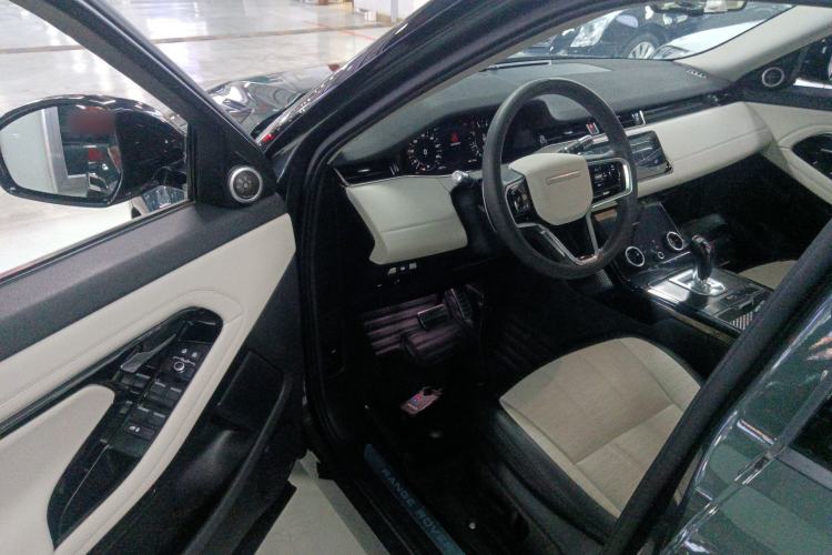 Used Land Rover Range Evoque 2021 Range Rover Velar L 249PS R-Dynamic First Edition Driver Seat