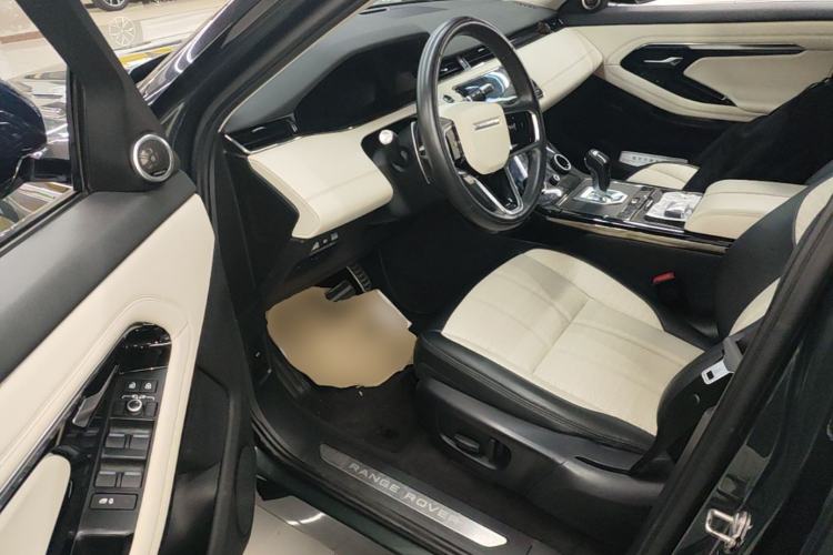Used Land Rover Range Evoque 2021 Range Rover Velar L 249PS R-Dynamic First Edition Driver Seat