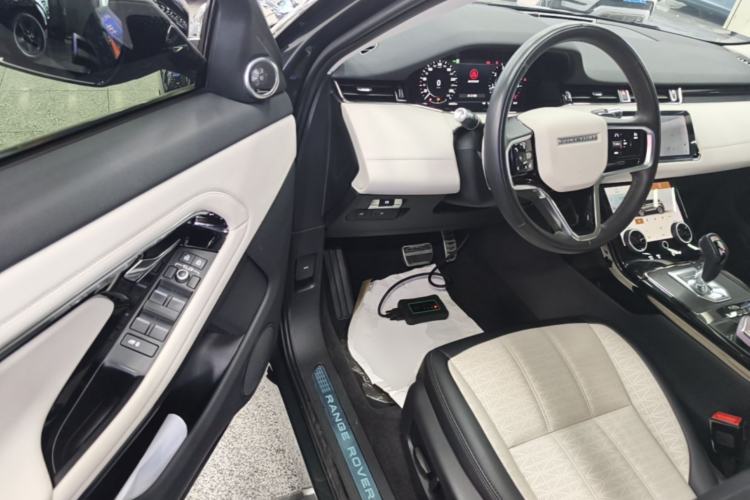 Used Land Rover Range Evoque 2021 Range Rover Velar L 249PS R-Dynamic First Edition Driver Seat