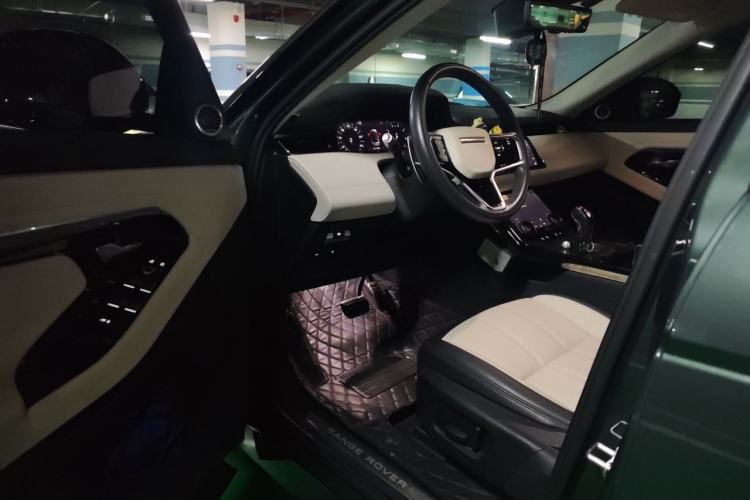 Used Land Rover Range Evoque 2021 Range Rover Velar L 249PS R-Dynamic First Edition Driver Seat