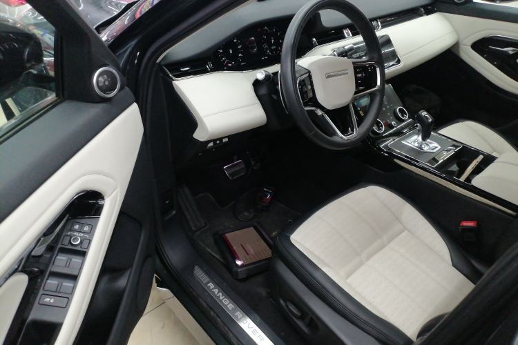 Used Land Rover Range Evoque 2021 Range Rover Velar L 249PS R-Dynamic First Edition Driver Seat
