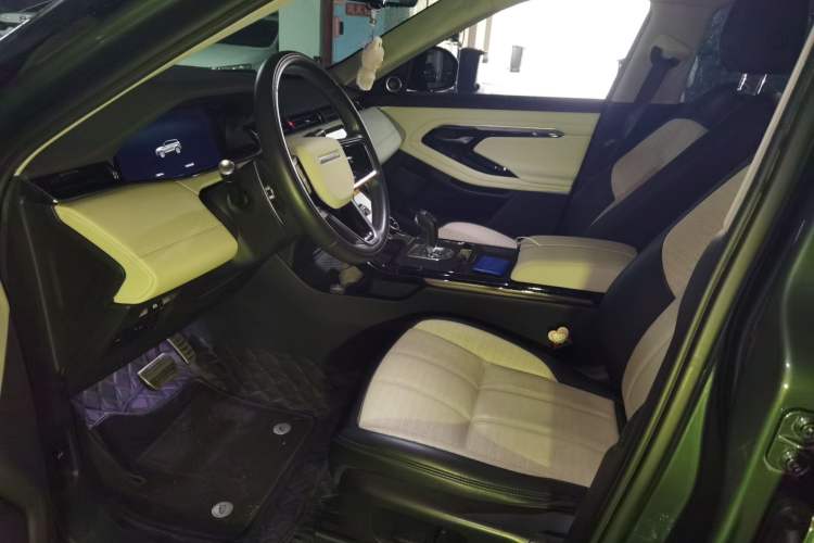 Used Land Rover Range Evoque 2021 Range Rover Velar L 249PS R-Dynamic First Edition Driver Seat