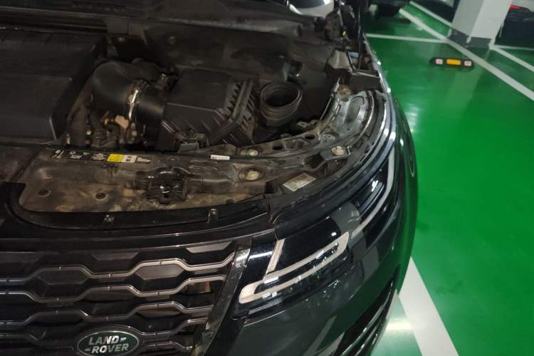 Used Land Rover Range Evoque 2021 Range Rover Velar L 249PS R-Dynamic First Edition Engine Bay Left