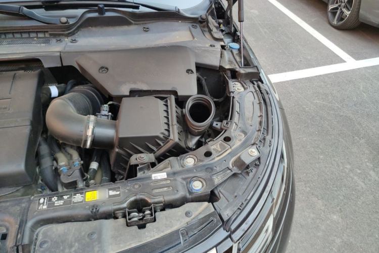 Used Land Rover Range Evoque 2021 Range Rover Velar L 249PS R-Dynamic First Edition Engine Bay Left