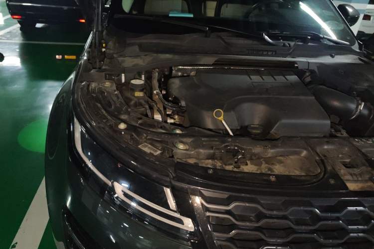 Used Land Rover Range Evoque 2021 Range Rover Velar L 249PS R-Dynamic First Edition Engine Bay Right