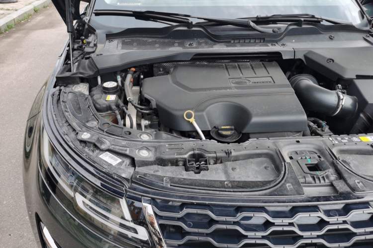 Used Land Rover Range Evoque 2021 Range Rover Velar L 249PS R-Dynamic First Edition Engine Bay Right