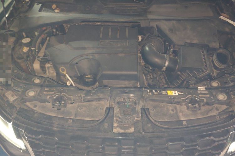 Used Land Rover Range Evoque 2021 Range Rover Velar L 249PS R-Dynamic First Edition Engine Bay