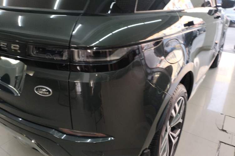 Used Land Rover Range Evoque 2021 Range Rover Velar L 249PS R-Dynamic First Edition Exterior 1
