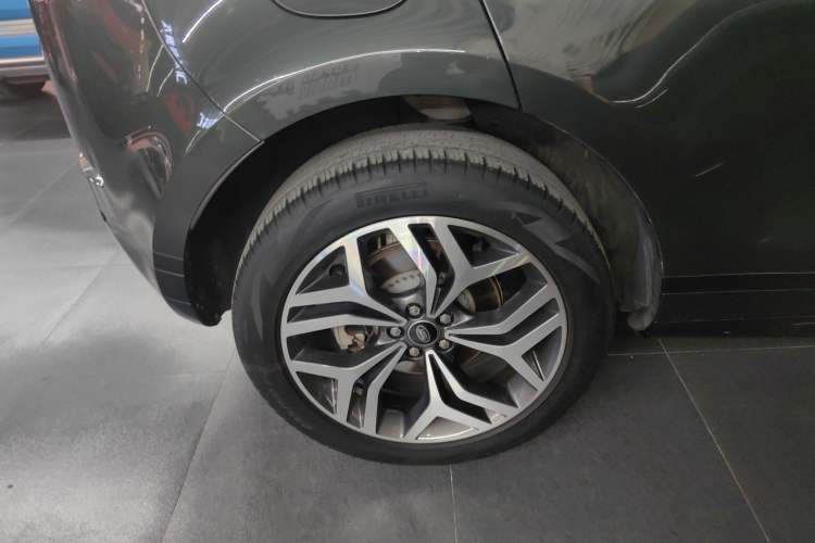 Used Land Rover Range Evoque 2021 Range Rover Velar L 249PS R-Dynamic First Edition Exterior 8
