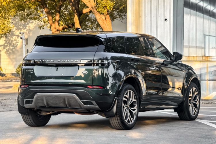 Used Land Rover Range Evoque 2021 Range Rover Velar L 249PS R-Dynamic First Edition Exterior 8