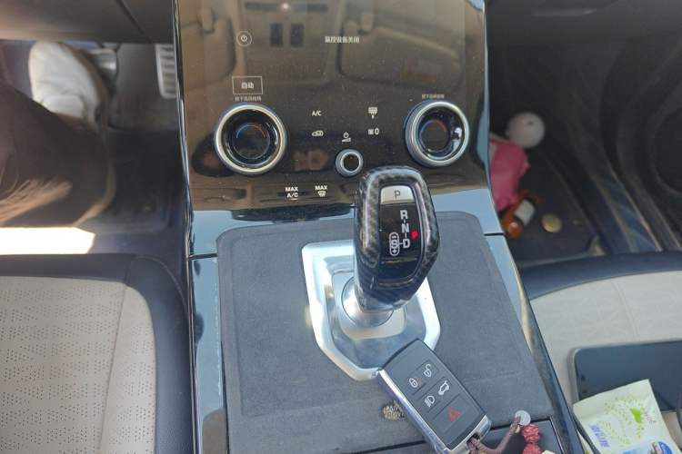 Used Land Rover Range Evoque 2021 Range Rover Velar L 249PS R-Dynamic First Edition Gear Lever