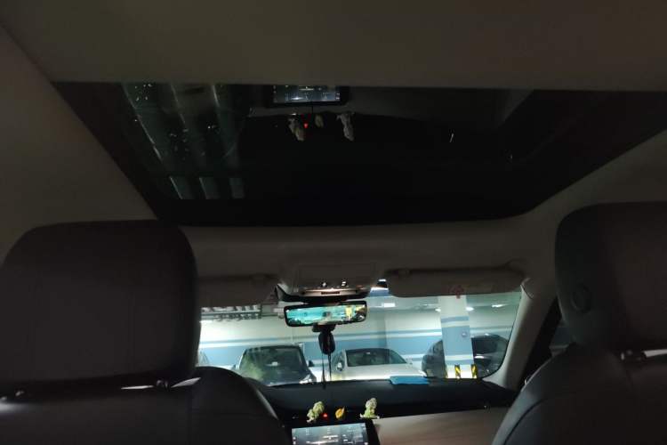 Used Land Rover Range Evoque 2021 Range Rover Velar L 249PS R-Dynamic First Edition Headliner