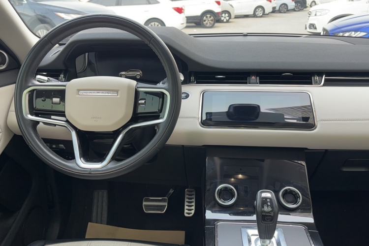 Used Land Rover Range Evoque 2021 Range Rover Velar L 249PS R-Dynamic First Edition Interior 2