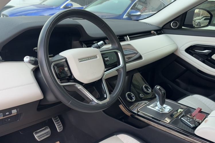 Used Land Rover Range Evoque 2021 Range Rover Velar L 249PS R-Dynamic First Edition Interior 5