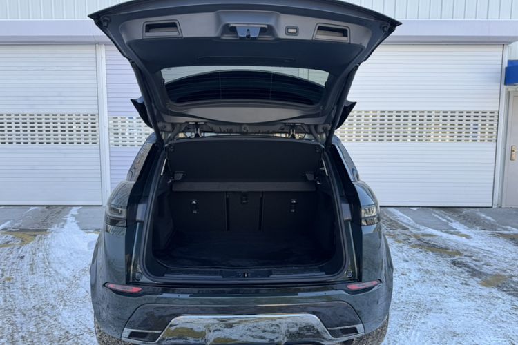 Used Land Rover Range Evoque 2021 Range Rover Velar L 249PS R-Dynamic First Edition Interior 9