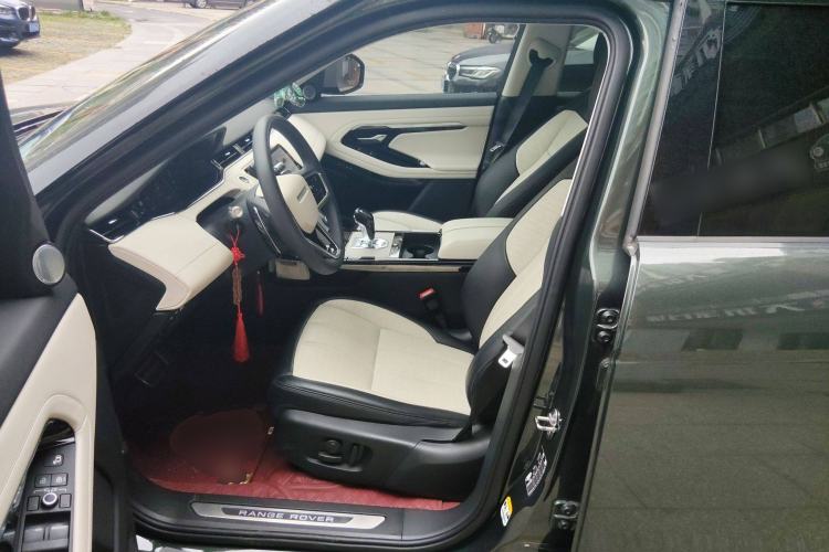 Used Land Rover Range Evoque 2021 Range Rover Velar 249 PS R-Dynamic HSE Luxury Edition Left Front Seat