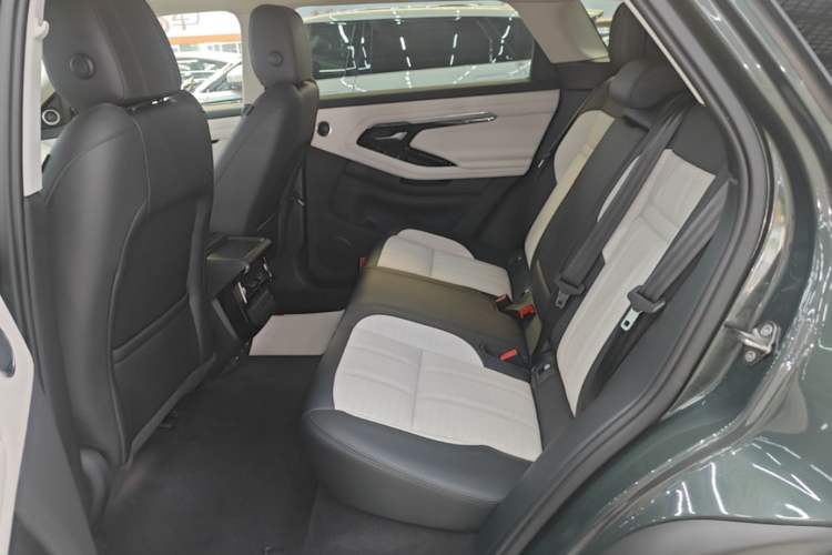 Used Land Rover Range Evoque 2021 Range Rover Velar 249 PS R-Dynamic HSE Luxury Edition Left Rear Seat