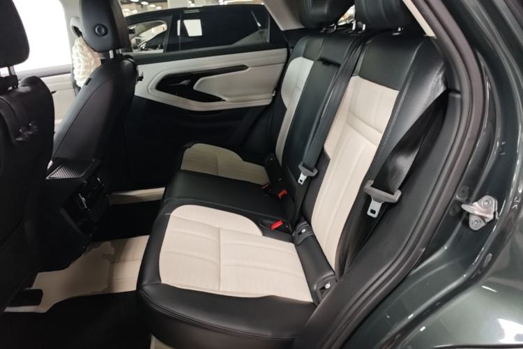 Used Land Rover Range Evoque 2021 Range Rover Velar 249 PS R-Dynamic HSE Luxury Edition Left Rear Seat