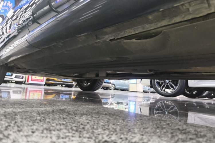 Used Land Rover Range Evoque 2021 Range Rover Velar L 249PS R-Dynamic First Edition Left Side Sill