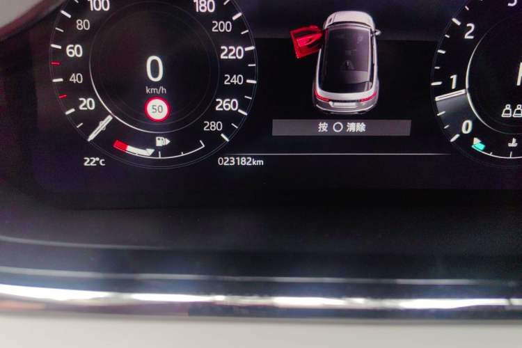 Used Land Rover Range Evoque 2021 Range Rover Velar L 249PS R-Dynamic First Edition Odometer Close Up