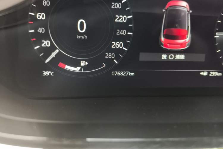 Used Land Rover Range Evoque 2021 Range Rover Velar L 249PS R-Dynamic First Edition Odometer Close Up