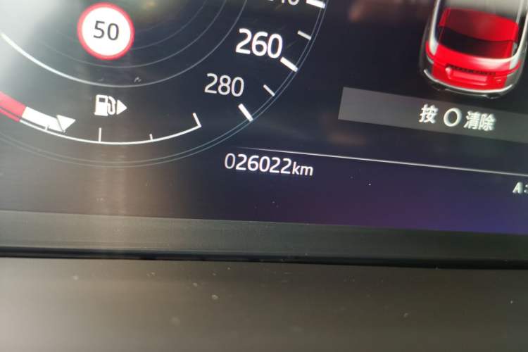 Used Land Rover Range Evoque 2021 Range Rover Velar L 249PS R-Dynamic First Edition Odometer Close Up