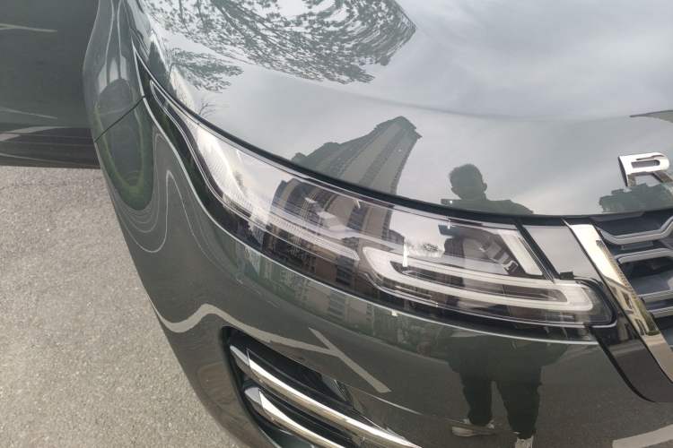 Used Land Rover Range Evoque 2021 Range Rover Velar L 249PS R-Dynamic First Edition Right Front Headlight