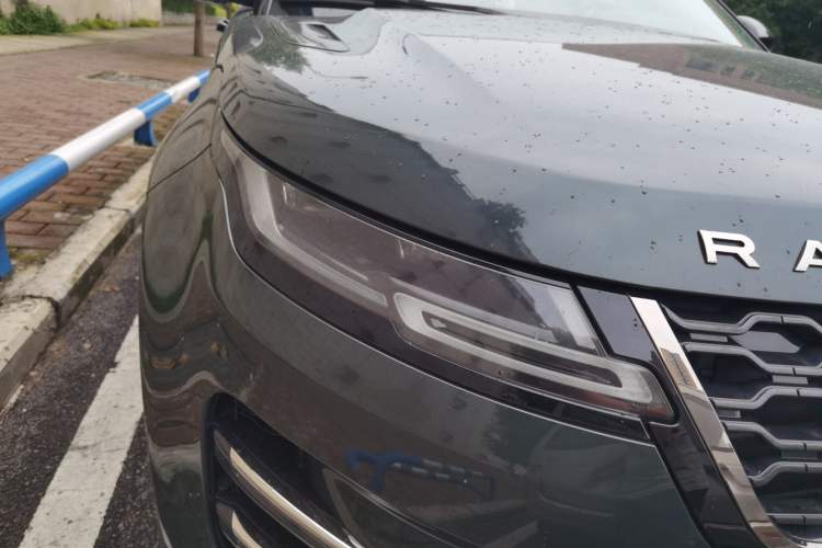 Used Land Rover Range Evoque 2021 Range Rover Velar L 249PS R-Dynamic First Edition Right Front Headlight
