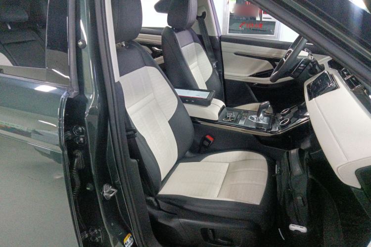 Used Land Rover Range Evoque 2021 Range Rover Velar L 249PS R-Dynamic First Edition Right Front Seat