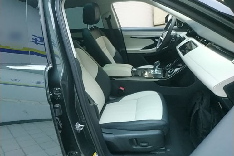 Used Land Rover Range Evoque 2021 Range Rover Velar L 249PS R-Dynamic First Edition Right Front Seat