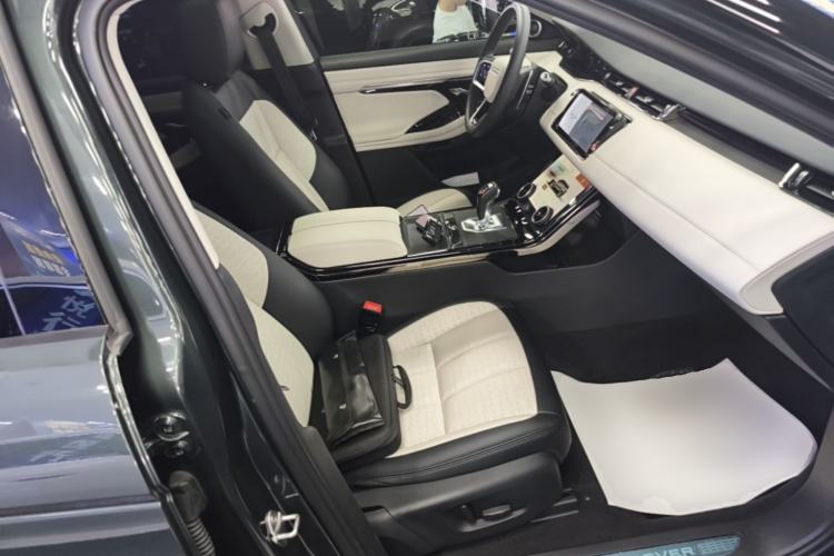 Used Land Rover Range Evoque 2021 Range Rover Velar L 249PS R-Dynamic First Edition Right Front Seat