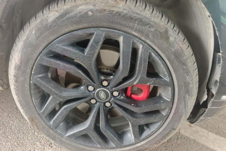 Used Land Rover Range Evoque 2021 Range Rover Velar L 249PS R-Dynamic First Edition Right Front Wheel Hub