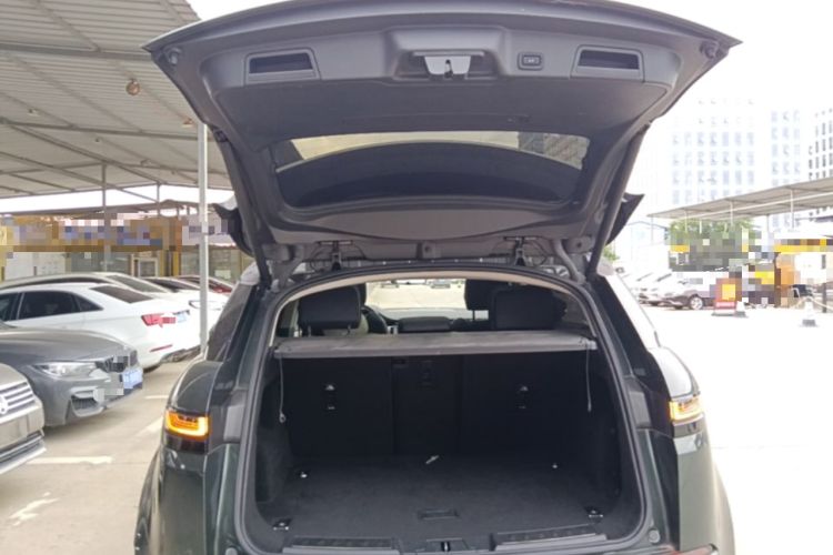 Used Land Rover Range Evoque 2021 Range Rover Velar L 249PS R-Dynamic First Edition Trunk