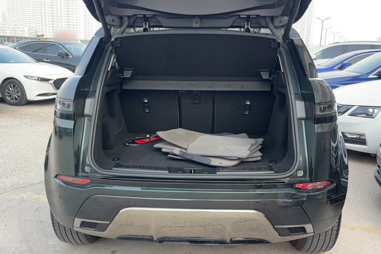 Used Land Rover Range Evoque 2021 Range Rover Velar L 249PS R-Dynamic First Edition Trunk