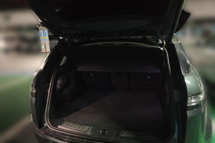 Used Land Rover Range Evoque 2021 Range Rover Velar L 249PS R-Dynamic First Edition Trunk