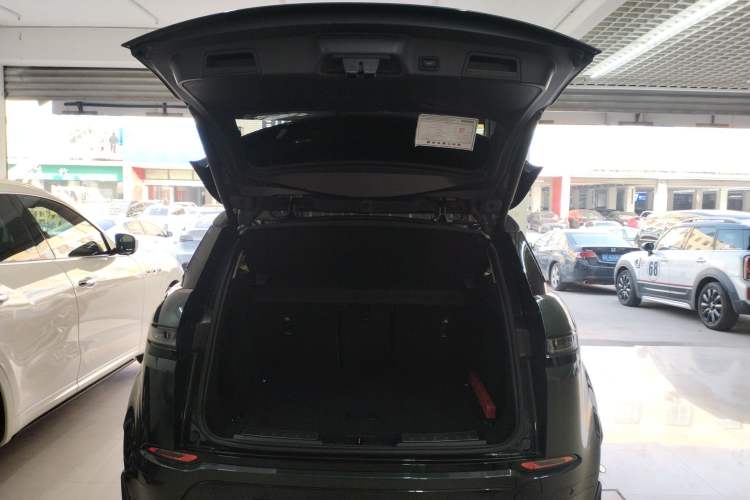 Used Land Rover Range Evoque 2021 Range Rover Velar L 249PS R-Dynamic First Edition Trunk