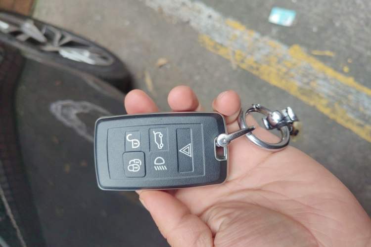 Used Land Rover Range Evoque 2021 Range Rover Velar L 249PS R-Dynamic First Edition Vehicle Key