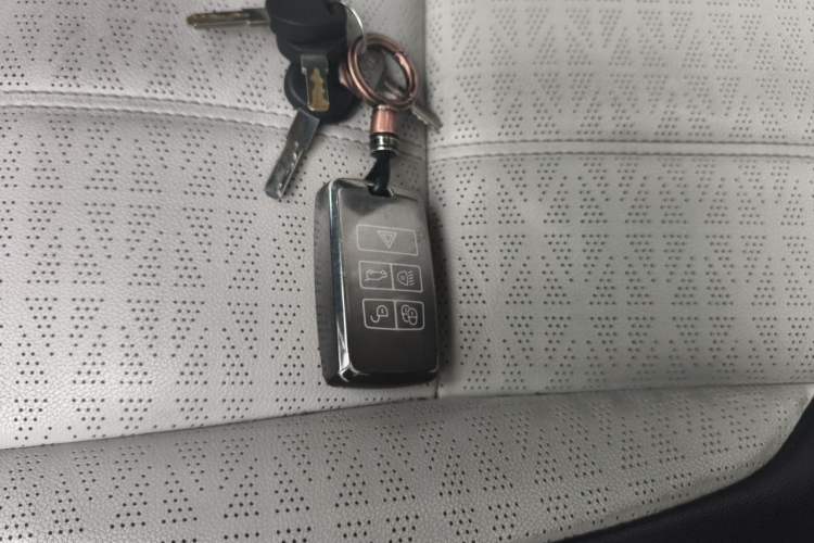 Used Land Rover Range Evoque 2021 Range Rover Velar L 249PS R-Dynamic First Edition Vehicle Key