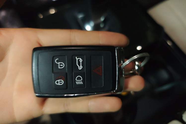 Used Land Rover Range Evoque 2021 Range Rover Velar L 249PS R-Dynamic First Edition Vehicle Key