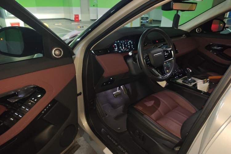 Used Land Rover Range Evoque 2021 Range Rover L 249 PS R-Dynamic SE Luxury Edition Driver Seat