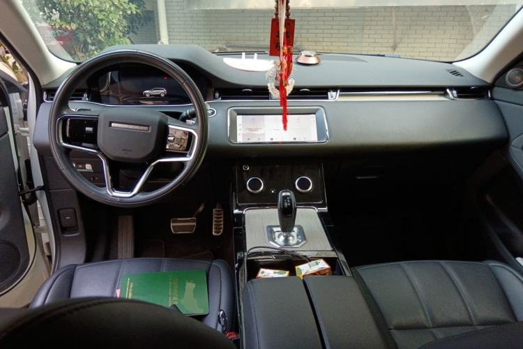 Used Land Rover Range Evoque 2021 Range Rover Velar 249 PS R-Dynamic S Performance Edition Center Console