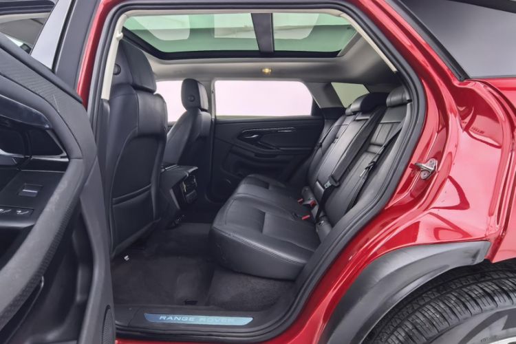 Used Land Rover Range Evoque 2021 Range Rover Velar 249 PS R-Dynamic S Performance Edition Interior 10