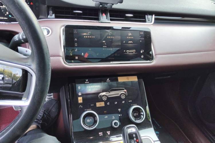Used Land Rover Range Evoque 2021 Range Rover Velar L 249PS R-Dynamic First Edition Audio And AC Panel