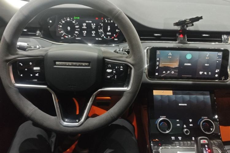 Used Land Rover Range Evoque 2021 Range Rover Velar 249 PS R-Dynamic S Performance Edition Center Console