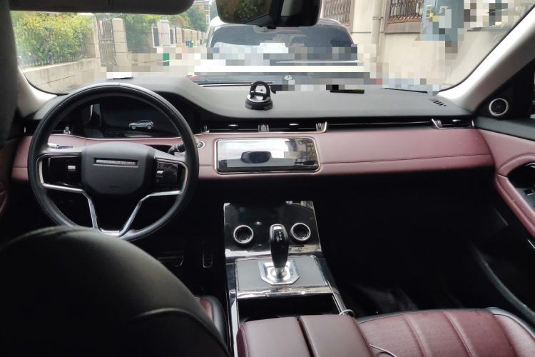 Used Land Rover Range Evoque 2021 Range Rover Velar L 249PS R-Dynamic First Edition Center Console