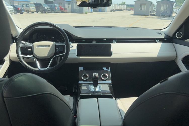 Used Land Rover Range Evoque 2021 Range Rover Velar L 249PS R-Dynamic First Edition Center Console
