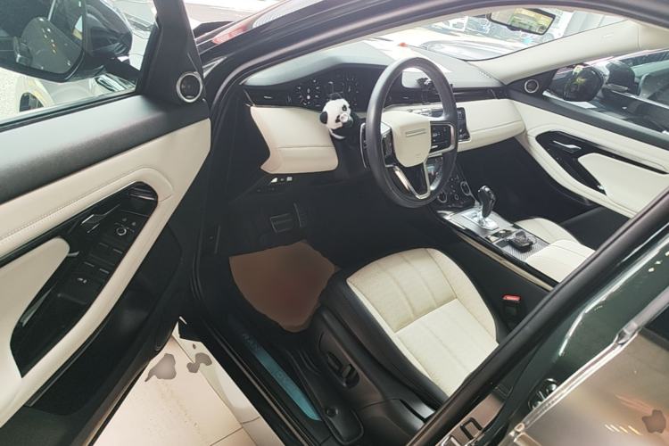 Used Land Rover Range Evoque 2021 Range Rover Velar L 249PS R-Dynamic First Edition Driver Seat