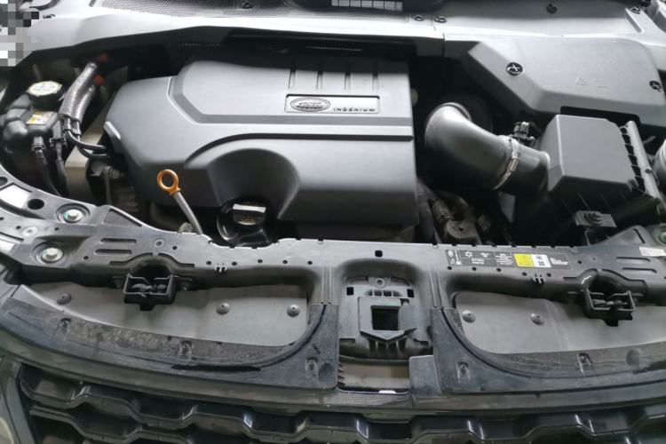 Used Land Rover Range Evoque 2021 Range Rover Velar L 249PS R-Dynamic First Edition Engine Bay